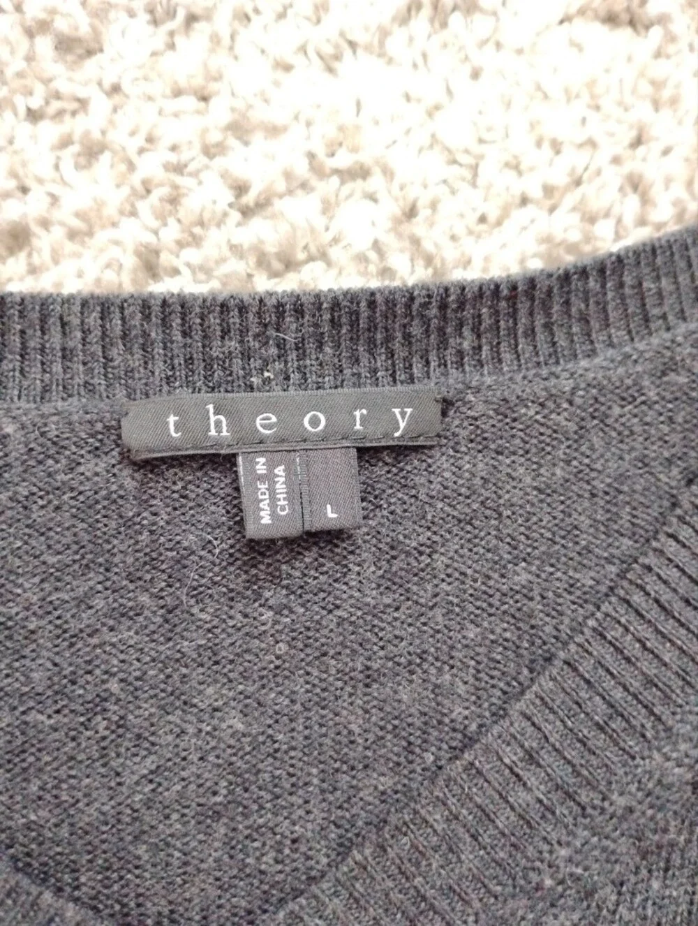 Theory Dark Grey V-Neck Wool Sweater Sz L